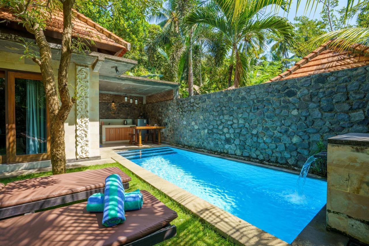 Coco Garden Pool Villas Kubutambahan  ภายนอก รูปภาพ