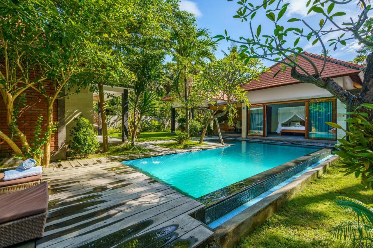 Coco Garden Pool Villas Kubutambahan  ภายนอก รูปภาพ