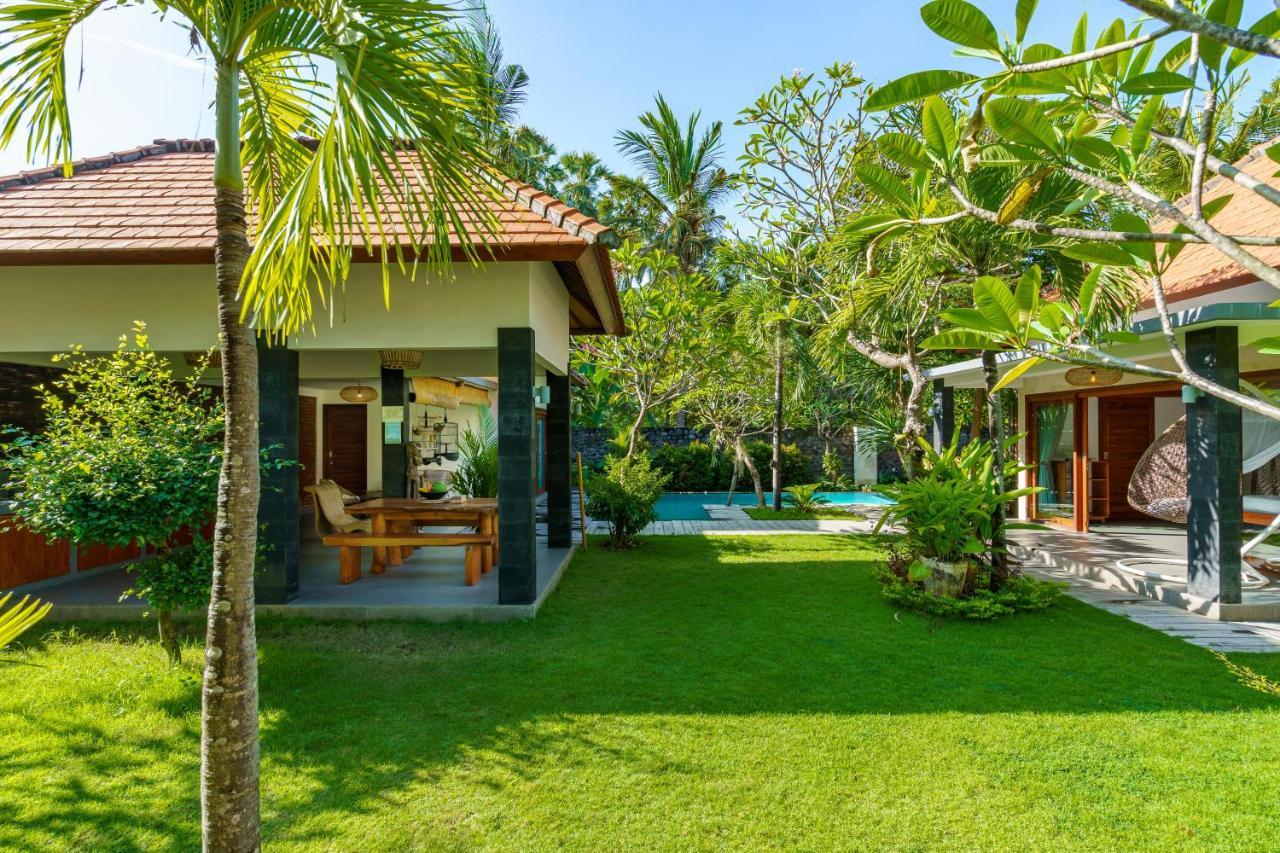 Coco Garden Pool Villas Kubutambahan  ภายนอก รูปภาพ